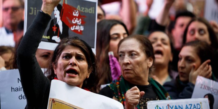 Más de 200 personas han muerto en Irán a causa de las protestas