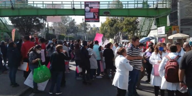 “Sí cumplimos con nuestro trabajo”: médicos del ISSSTE piden diálogo ante imposiciones laborales