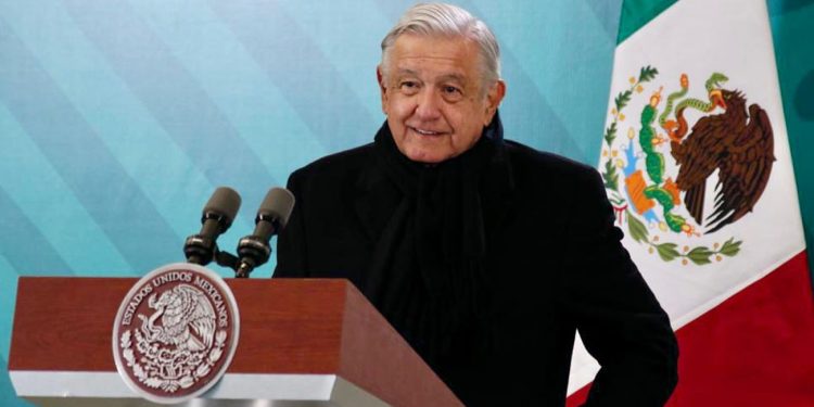 Plan de Justicia Yaqui, se les están devolviendo la tierra que se les quitó: AMLO