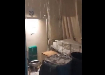 IMPRESIONANTE INUNDACIÓN DE HOSPITAL DEL IMSS EN VERACRUZ, EVACÚAN A PACIENTES