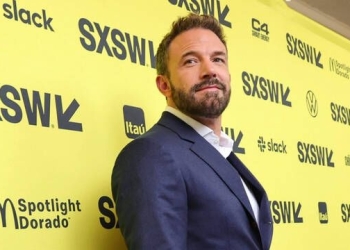 Ben Affleck habla español con fluidez y recibe aplausos de sus seguidores