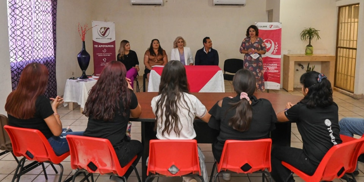 RECIBEN MUJERES ADOLESCENTES DEL ALBERGUE ITOM KARI TALLER DE HABILIDADES SOCIOEMOCIONALES