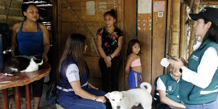 Colombia se prepara ante posible erupción volcánica y mantiene alerta naranja