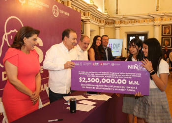 CON EL PROGRAMA NIÑAS ADELANTE, APOYAMOS A NIÑAS Y ADOLESCENTES PARA QUE CONTINÚEN SUS ESTUDIOS: ALFONSO DURAZO