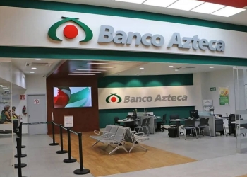Banco Azteca de Ciudad Obregón les retiene dinero a estudiantes de Becas