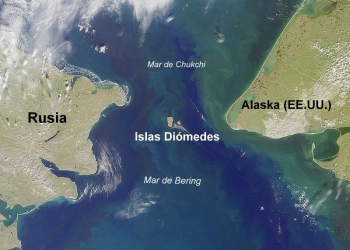 LAS ISLAS DIÓMEDES SON DOS ISLAS QUE, SI COMIENZAS DESDE UNA DE ELLAS, HOY LLEGARÁS AYER