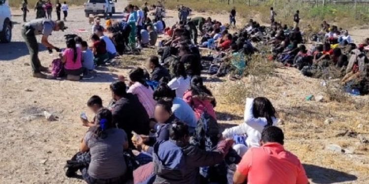 Aumenta flujo de migrantes entre Sonora y Arizona; rescatan a 303