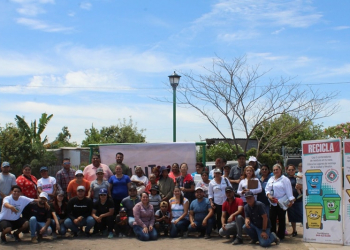 VECINOS DE LA COLONIA PIONEROS DE CAJEME SON ATENDIDOS EN MODULO MOVIL DE OOMAPAS ESTE SABADO