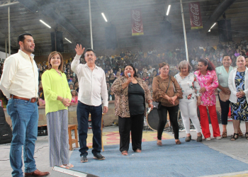 Gran Celebración del Día de las Madres de los Consejos Ciudadanos del Agua con Los Apson