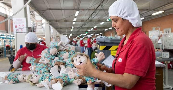 EL PELUCHIE DEL DOCTOR SIMI QUIERE CONQUISTAR EU Y CHILE