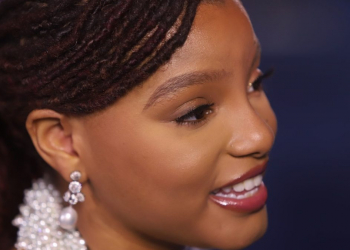 Sorprenden a la actriz Halle Bailey en restaurante de la CDMX con bello detalle