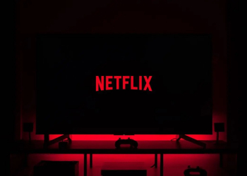 DESDE HOY NETFLIX COBRARÁ POR COMPARTIR CUENTAS FUERA DE CASA