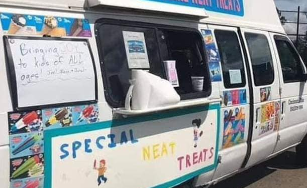 COMPRA CAMIÓN DE HELADOS PARA QUE SUS HIJOS CON SÍNDROME DE DOWN TUVIERAN SU PROPIO NEGOCIO