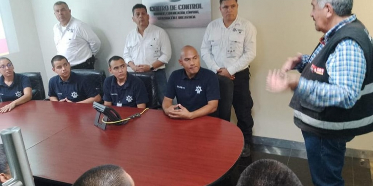 CAPACITAN A CADETES DE LA ACADEMIA DE POLICÍA MUNICIPAL EN EL C5i