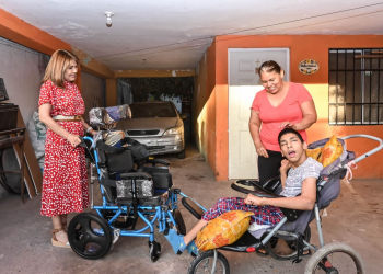 BENEFICIA DIF CAJEME A FAMILIAS CON ENTREGA DE SILLAS DE RUEDAS