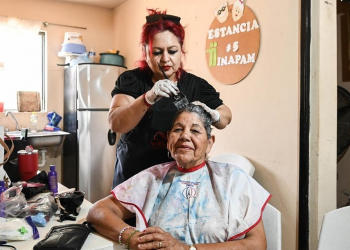 ARRANCA EL PROGRAMA “PINTANDO TUS CANAS” PARA ADULTAS Y ADULTOS MAYORES