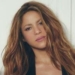 LLUEVEN CRÍTICAS A SHAKIRA TRAS CONFESAR QUE DESVIÓ UN AVIÓN PARA BESAR A PIQUÉ