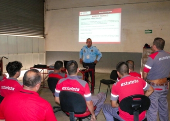 BRINDA TRÁNSITO MUNICIPAL CURSO DE MANEJO A LA DEFENSIVA A EMPRESA