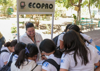 PARTICIPA PROGRAMAS PREVENTIVOS EN FERIA DE LA SALUD EN SECTOR ESTUDIANTIL