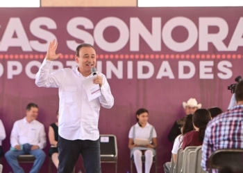 ENTREGA GOBERNADOR BECAS “SONORA DE OPORTUNIDADES” PARA PRIMARIA Y SECUNDARIA DE ARIZPE Y BACOACHI