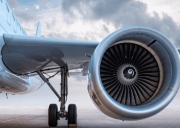 MUERE UN EMPLEADO DEL AEROPUERTO DE TEXAS SUCCIONADO POR EL MOTOR DE UN AVIÓN