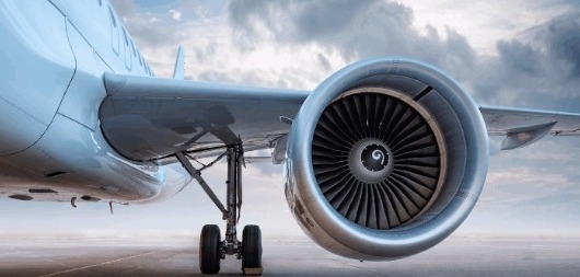 MUERE UN EMPLEADO DEL AEROPUERTO DE TEXAS SUCCIONADO POR EL MOTOR DE UN AVIÓN