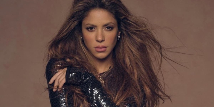 PONDRÁN ESTATUA DE SHAKIRA DE SEIS METROS EN COLOMBIA