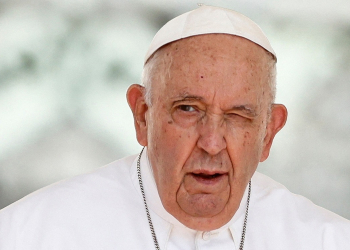 PAPA FRANCISCO, FUE HOSPITALIZADO PARA SOMETERSE  A UNA OPERACIÓN DE URGENCIA