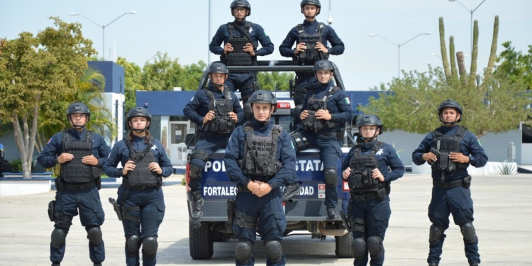 ASEGURA POLICÍA ESTATAL A 44 PERSONAS EN FLAGRANCIA DELICTIVA