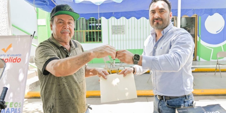 HOY SE ENTREGO EL PREMIO MAYOR DEL SORTEO DEL MES DEL PADRE DE OOMAPAS DE CAJEME