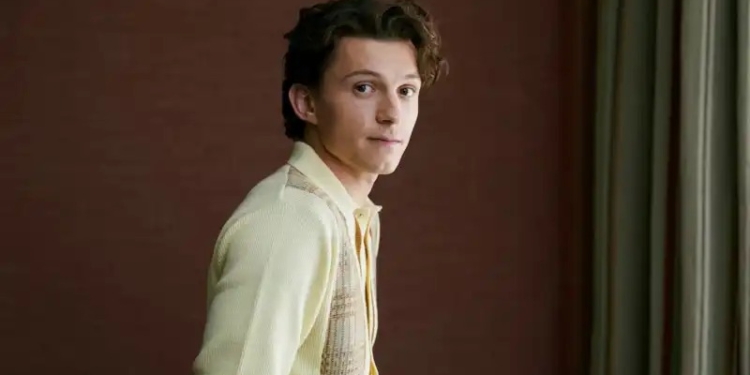 TOM HOLLAND SE SINCERA SOBRE SU ADICCIÓN AL ALCOHOL