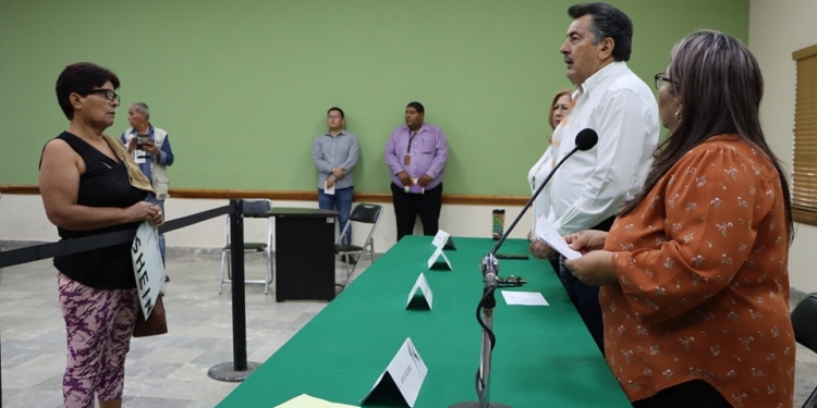 BENEFICIA PRESIDENTE MUNICIPAL A FAMILIAS DE CAJEME
