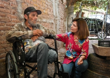 DIF CAJEME ENTREGA SILLAS DE RUEDAS A FAMILIAS VULNERABLES