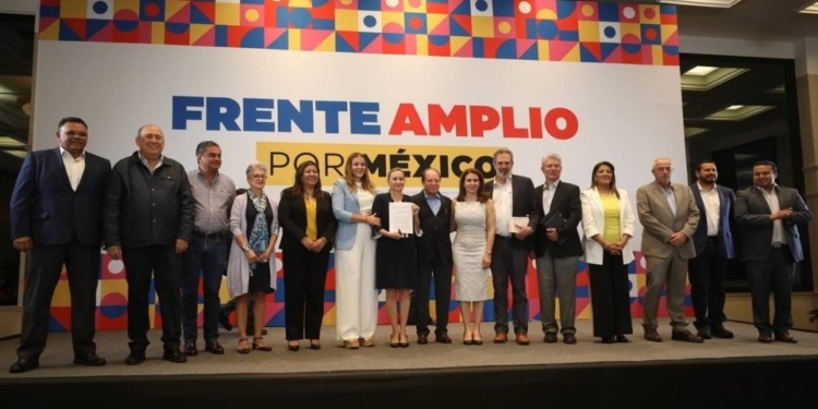 PARA DEFENDER LA LIBERTAD Y DEMOCRACIA DEL PAÍS, INICIA EL PROCESO DE SELECCIÓN DEL RESPONSABLE PARA LA CONSTRUCCIÓN DEL FRENTE AMPLIO POR MÉXICO
