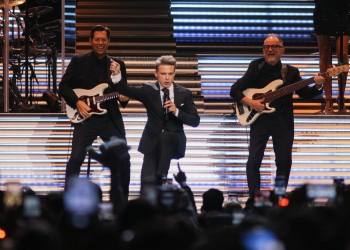 LUIS MIGUEL OFRECE SU PRIMER CONCIERTO DE DIEZ, EN ARGENTINA