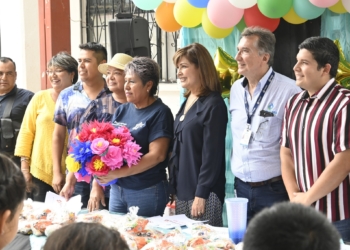 EL ESPACIO DE CULTURA DE AGUA ACOMPAÑÓ A PRESIDENTA DEL VOLUNTARIADO DE DIF CAJEME EN TRABAJOS Y CLAUSURA DE CAMPAMENTO DE VERANO EN EL CAMPO 29