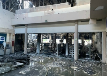 NO HUBO LESIONADOS DE GRAVEDAD NI FALLECIDOS DURANTE EL INCENDIO EN CENTRO COMERCIAL EN HERMOSILLO