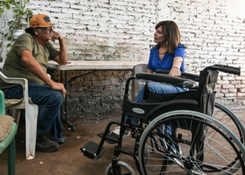 BENEFICIA DIF CAJEME A FAMILIAS CON ENTREGA DE SILLAS DE RUEDAS