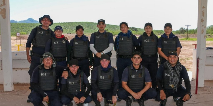 CAPACITAN A CADETES DE LA ACADEMIA DE POLICÍA MUNICIPAL EN PRÁCTICAS DE TIRO CON FUEGO REAL