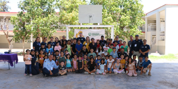 BRINDA POLICÍA MUNICIPAL ALEGRÍA A NIÑAS Y NIÑOS DEL ALBERGUE ITOM KARI DE DIF CAJEME