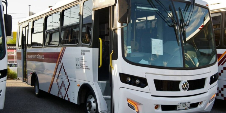 FORTALECE GOBERNADOR ALFONSO DURAZO SERVICIO DE TRANSPORTE CON ENTREGA DE 163 UNIDADES PARA 13 MUNICIPIOS