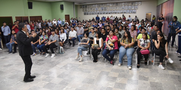 DA BIENVENIDA LAMARQUE CANO A 238 JÓVENES CONSTRUYENDO EL FUTURO