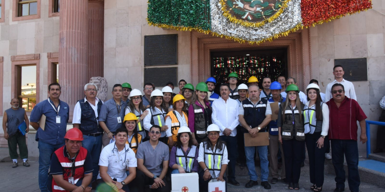 CON SIMULACRO DE SISMO CONMEMORAN ANIVERSARIO 37 DEL SISTEMA NACIONAL DE PROTECCIÓN CIVIL