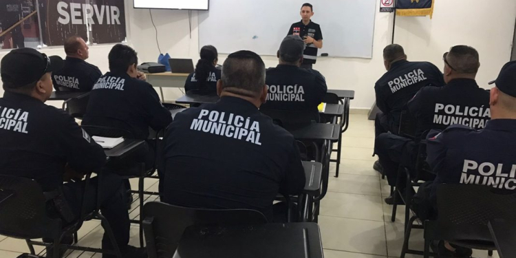 SISTEMA SALVA BRINDA CAPACITACIÓN PERMANENTE A POLICÍAS DE CAJEME