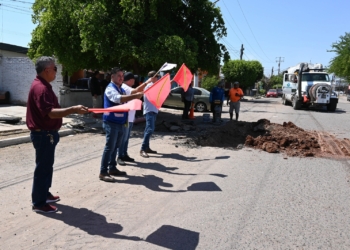 REALIZA 6Ta. JORNADA DE DESAZOLVE EL OOMAPAS EN COLONIA VALLE DORADO Y NUEVA GALICIA