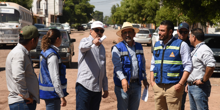 SUPERVISA LAMARQUE CANO INSTALACIÓN DE RED HIDROSANITARIA EN CALLE NIÑOS HÉROES