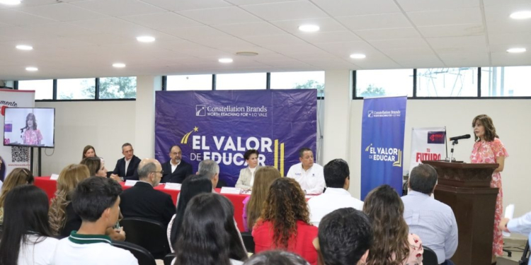 ITESCA FUE SEDE PARA ENTREGA DE BECAS CONSTELLATION BRANDS