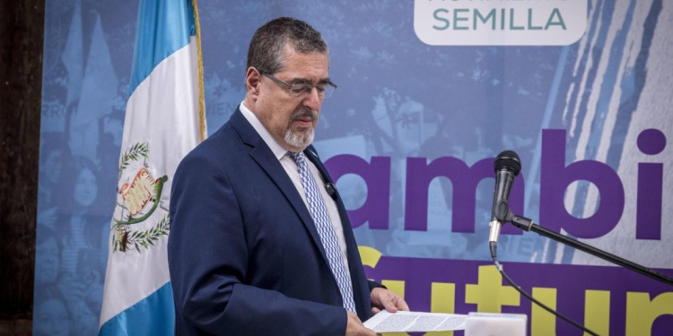 PRESIDENTE ELECTO DE GUATEMALA ASEGURA: “ESTAMOS VIENDO UN GOLPE DE ESTADO EN CURSO”