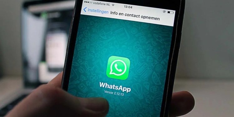 ¡QUE NO TE CACHEN! WHATSAPP ANUNCIA QUE YA PUEDES PONER CANDADO A TUS CHATS