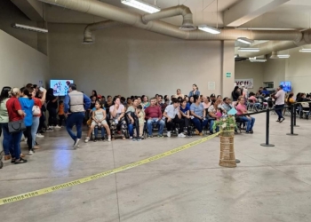 HA SI LUCIO LA ENTREGA DE UNIFORMES ESCOLARES GRATUITOS EN CAJEME